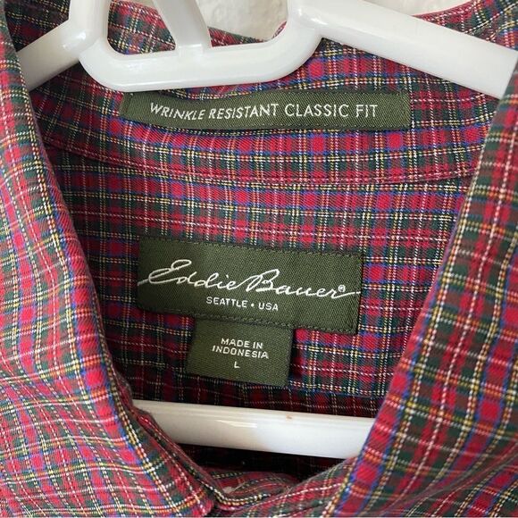 Eddie Bauer Plaid Button Down Wrinkle Resistant Classic Fit Large - Picture 3 of 11